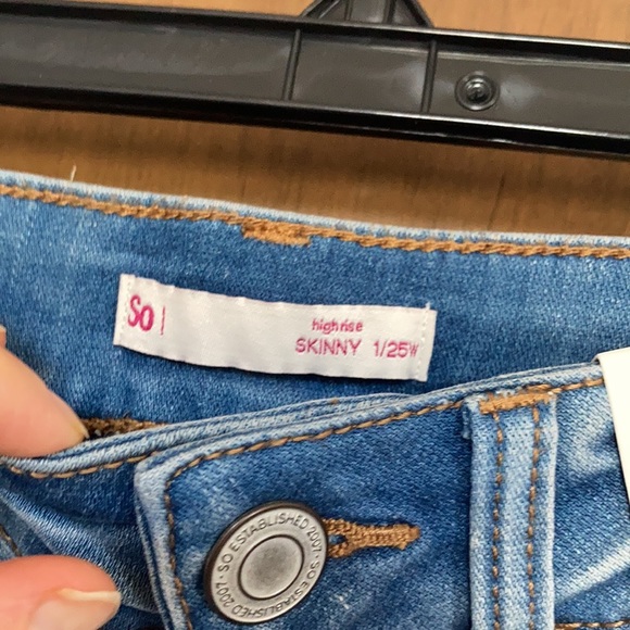 So Skinny jean High rise backed distressed jean with stretch & lycra size 1 / 25 - Picture 8 of 17